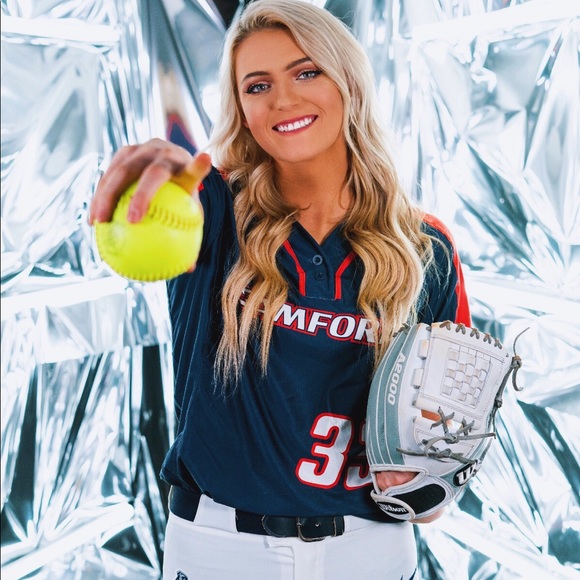 Meet your Posher, Mckenna - Picture 1 of 1